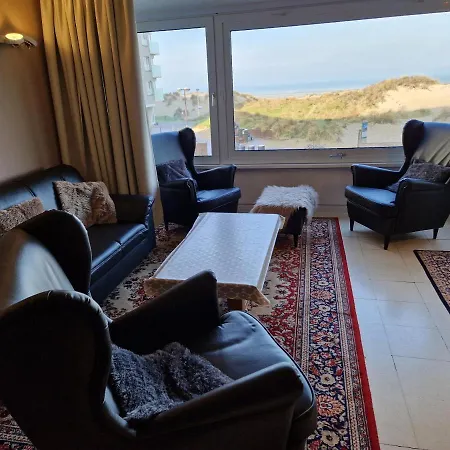 Daire - Met Zeezicht En 2 Parkeerplaatsen Oostduinkerke